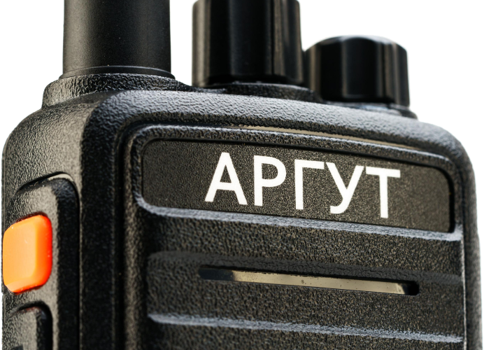 Радиостанция Аргут А-73 UHF от магазина РЭССИ