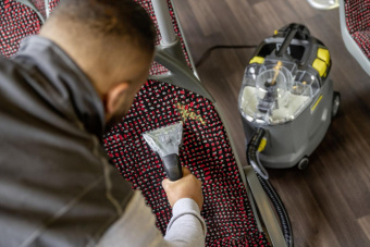 Пылесос моющий Karcher Professional Puzzi 8/1 Adv 1200Вт серый от магазина РЭССИ
