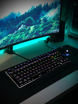 Клавиатура SunWind SW-K900G механическая черный USB Multimedia for gamer LED от магазина РЭССИ