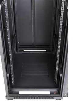 Шкаф коммутационный Lanmaster (TWT-CBB-42U-6X8-G1) напольный 42U 600x800мм пер.дв.стекл задн.дв.спл.стал.лист 2-хст. 2 бок.пан. 800кг черный IP20 от магазина РЭССИ