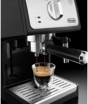 Кофеварка рожковая Delonghi ECP33.21.BK 1100Вт черный от магазина РЭССИ