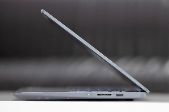 Ноутбук Lenovo IdeaPad 3 15ABA7 Ryzen 5 5625U 8Gb SSD512Gb AMD Radeon 15.6" IPS FHD (1920x1080) noOS grey WiFi BT Cam (82RN00CKRK) от магазина РЭССИ