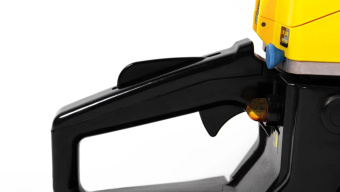 Бензопила Champion 256-15 2500Вт 3.13л.с. дл.шины:16" (38cm) от магазина РЭССИ