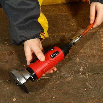 Шлифмашина отрезная Deko DKPCT01 113л/мин d=75мм шпинд.:10мм красный/черный от магазина РЭССИ