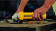 Картинка Углошлифовальная машина DeWalt DWE4233 1400Вт 11000об/мин рез.шпин.:M14 d=125мм от магазина РЭССИ Углошлифовальная машина DeWalt DWE4233 1400Вт 11000об/мин рез.шпин.:M14 d=125мм от магазина РЭССИ