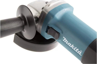 Углошлифовальная машина Makita 9557HNRK 840Вт 11000об/мин рез.шпин.:M14 d=115мм от магазина РЭССИ