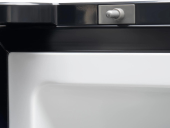 Холодильник Hyundai CM55043F 3-хкамерн. черный стекло инвертер от магазина РЭССИ