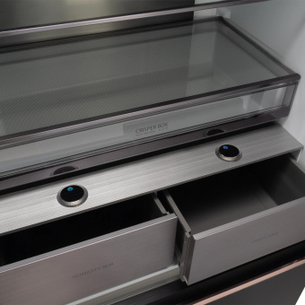 Холодильник Hyundai CM55043F 3-хкамерн. черный стекло инвертер от магазина РЭССИ