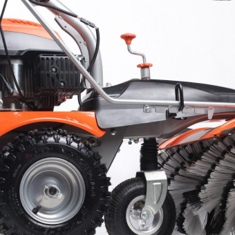 Подметательная машина бензин. Patriot S 608P 6л.с. от магазина РЭССИ