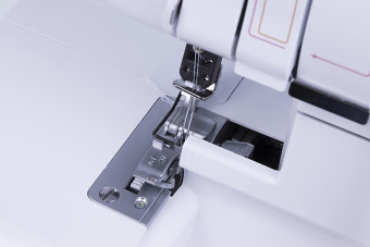 Оверлок Brother M1034DLE белый от магазина РЭССИ