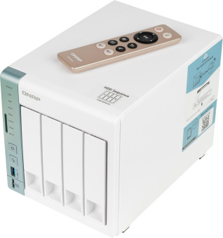 Сетевое хранилище NAS Qnap Original D4 PRO 4-bay настольный Celeron N3060 от магазина РЭССИ
