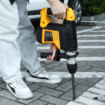 Перфоратор Deko DKH1900 патрон:SDS-max уд.:9Дж 1900Вт (кейс в комплекте) от магазина РЭССИ