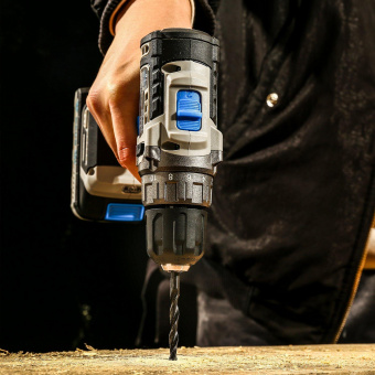 Дрель-шуруповерт Deko Sharker 20V аккум. патрон:быстрозажимной (063-4037) от магазина РЭССИ