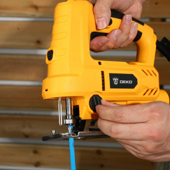 Лобзик Deko DKJS1000 Laser +1пил. 1000Вт 3000ходов/мин от электросети от магазина РЭССИ