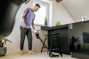 Пылесос ручной Karcher VC 4 Cordless myHome 140Вт белый от магазина РЭССИ