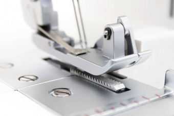 Оверлок Jaguar M-4982D Pro от магазина РЭССИ