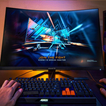 Монитор Gigabyte 31.5" G32QC A черный VA LED 1ms 16:9 HDMI HAS 350cd 178гр/178гр 2560x1440 165Hz DP 2K USB 7.8кг от магазина РЭССИ