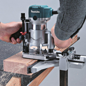 Фрезер Makita RT0700C 710Вт 30000об/мин от магазина РЭССИ