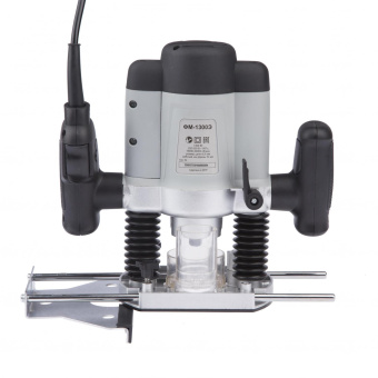 Фрезер Ресанта ФМ-1300Э 1300Вт 30000об/мин макс.ход:50мм от магазина РЭССИ