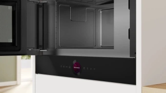 Микроволновая печь Bosch BFL9221B1 21л. 900Вт черный (встраиваемая) от магазина РЭССИ
