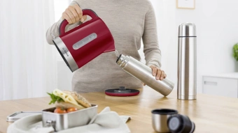 Чайник электрический Bosch TWK6A514 1.7л. 2200Вт красный корпус: пластик от магазина РЭССИ