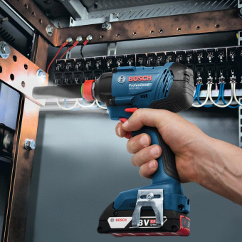 Гайковерт Bosch GDX 180-LI аккум. патрон:шестигр.1/4" (кейс в комплекте) (06019G5223) от магазина РЭССИ