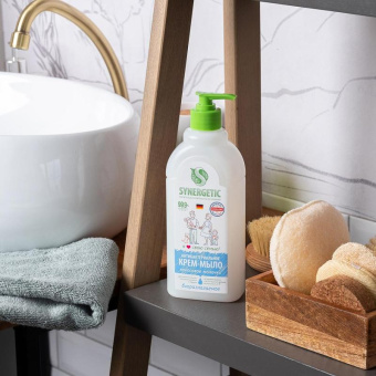 Жидкое антибактериальное крем-мыло SYNERGETIC Кокосовое молочко 0.5 л 105062 от магазина РЭССИ