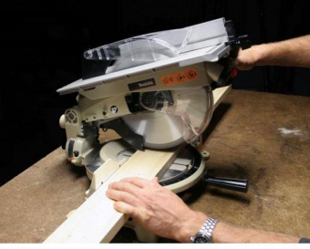 Торцовочная пила Makita LH1040 1650Вт 4600об/мин d=260мм от магазина РЭССИ