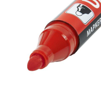 Перманентный маркер BRAUBERG ULTRA MARKER красный 3.5 мм с клипом 152205 от магазина РЭССИ
