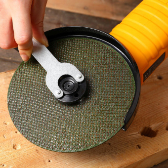 Углошлифовальная машина Deko DKAG1500-150 1500Вт 11000об/мин рез.шпин.:M14 d=150мм от магазина РЭССИ