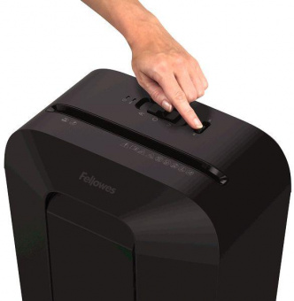 Шредер Fellowes PowerShred LX41 черный (секр.P-4) перекрестный 8лист. 17лтр. скрепки скобы пл.карты от магазина РЭССИ