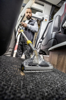 Пылесос моющий Karcher Professional Puzzi 8/1 Adv 1200Вт серый от магазина РЭССИ