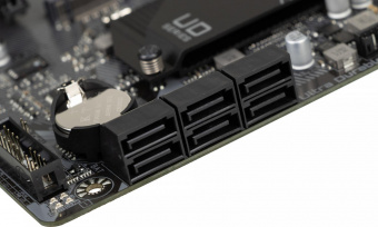 Материнская плата Gigabyte Z690 UD DDR4 Soc-1700 Intel Z690 4xDDR4 ATX AC`97 8ch(7.1) 2.5Gg RAID+HDMI+DP от магазина РЭССИ