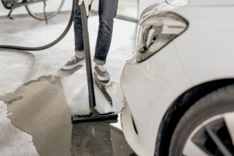 Строительный пылесос Karcher WD 4 V-20/5/22 1000Вт (уборка: сухая/сбор воды) желтый от магазина РЭССИ