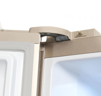 Холодильник Hyundai CS6073FV 3-хкамерн. шампань стекло инвертер от магазина РЭССИ