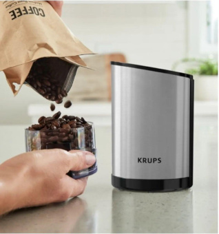Кофемолка Krups GX204D10 200Вт сист.помол.:ротац.нож вместим.:85гр серебристый/черный от магазина РЭССИ