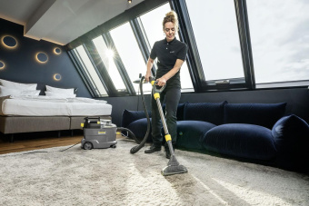 Пылесос моющий Karcher Professional Puzzi 8/1 Adv 1200Вт серый от магазина РЭССИ