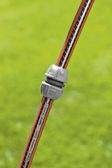 Муфта соединительная Gardena 18232-29.000.00 Д.вх.1/2" Д.вых.1/2" от магазина РЭССИ