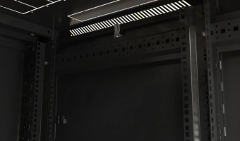 Шкаф серверный Hyperline (TTBR-4262-DD-RAL9004) напольный 42U 600x1200мм пер.дв.перфор.2ств. задн.дв.перфор.2-хст. 2 бок.пан. 800кг черный 1110мм IP20 сталь от магазина РЭССИ
