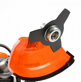 Триммер бензиновый Patriot PT 525 2210Вт 3л.с. неразбор.штан. реж.эл.:леска/нож от магазина РЭССИ