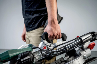 Торцовочная пила Metabo KGS 305 M 1600Вт 3700об/мин d=305мм от магазина РЭССИ