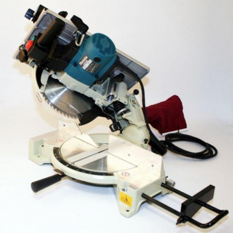 Торцовочная пила Makita LH1040 1650Вт 4600об/мин d=260мм от магазина РЭССИ