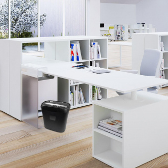 Шредер Heleos УД15-4 черный/серебристый (секр.P-4) фрагменты 7лист. 15лтр. скобы пл.карты от магазина РЭССИ