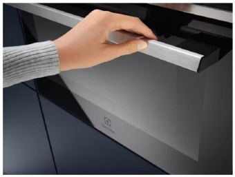 Духовой шкаф Электрический Electrolux KVBAS21WX серебристый/черный от магазина РЭССИ