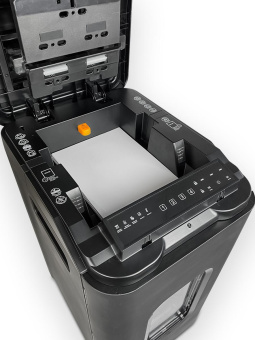 Шредер Heleos АП55-4 черный с автоподачей (секр.P-4) фрагменты 400лист. 55лтр. скрепки скобы пл.карты от магазина РЭССИ