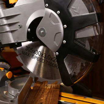 Торцовочная пила Deko DKMS2500-305 Laser 2500Вт 4000об/мин d=305мм от магазина РЭССИ