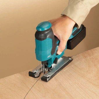 Лобзик аккумуляторный Makita LXT 18В DJV185Z от магазина РЭССИ