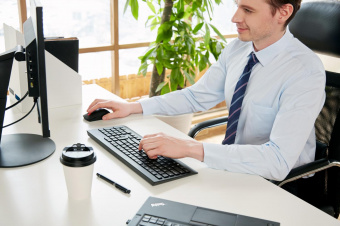 Клавиатура + мышь Lenovo Combo 4X30H56821 клав:черный мышь:черный USB беспроводная от магазина РЭССИ