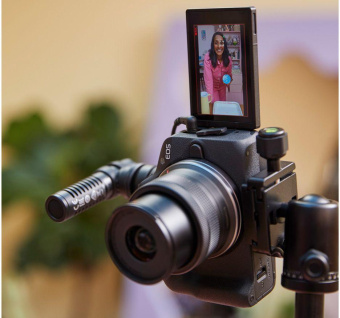 Фотоаппарат Canon EOS R50 черный 24.2Mpix 2.95" 4K WiFi RF-S 18-45mm IS STM LP-E6NH от магазина РЭССИ