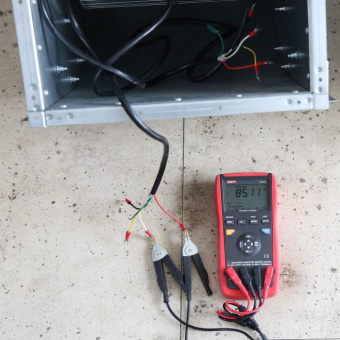 UT612 UNI-T Измеритель LCR цифровой с автодиапазоном порт USB от магазина РЭССИ